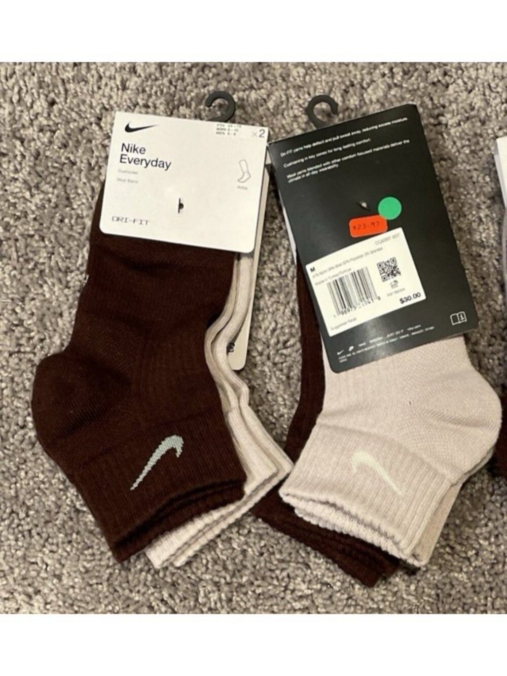 Nike Everyday Plus Crew Socks - 4 Pairs | Color: Maroon/Pink | Size: M